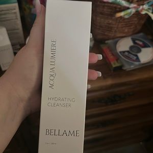 Bellame hydrating cleanser brand new in box